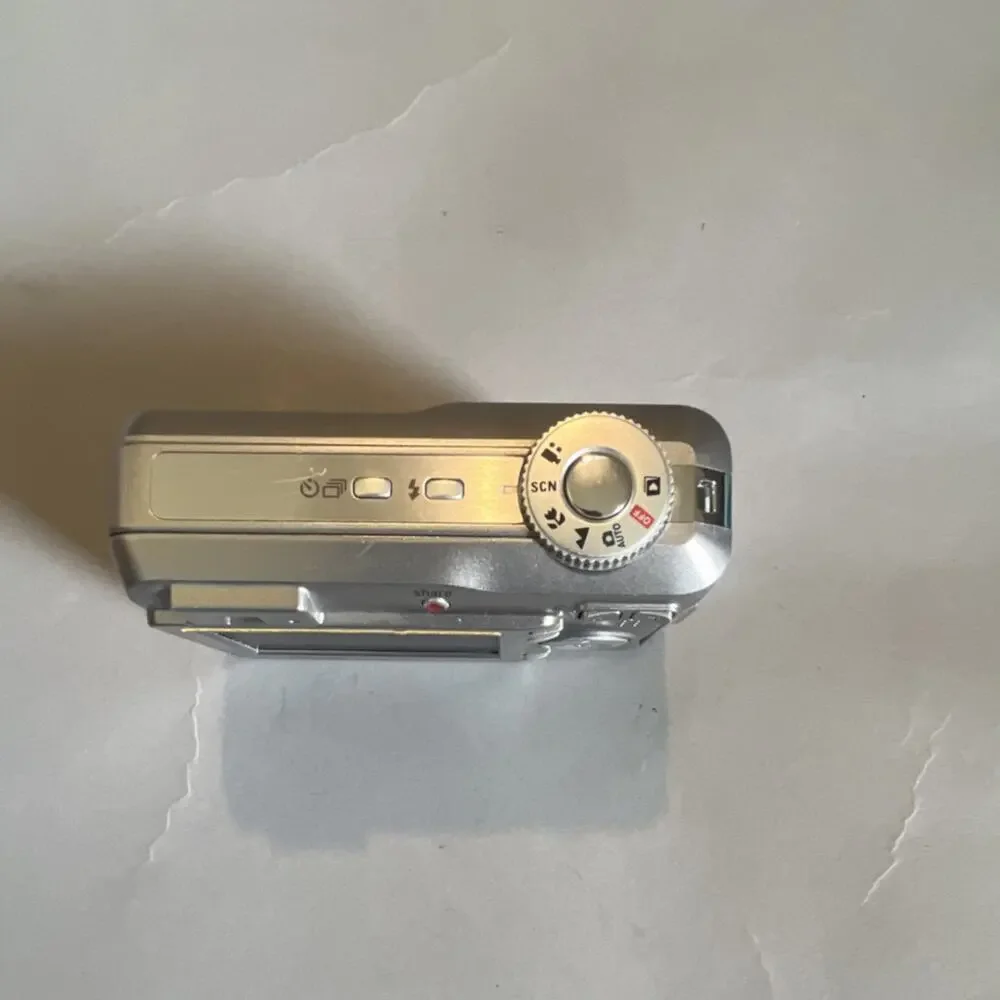 Kodak EasyShare C603 Silver Point & Shoot 6.1MP 3x Zoom 2.4